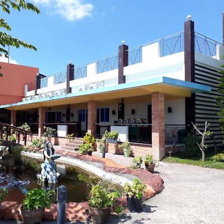 Sea Garden Resort Iloilo Pavia Exterior foto