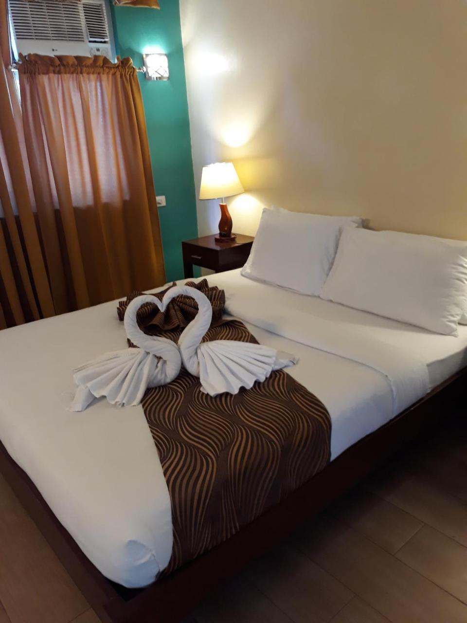 Sea Garden Resort Iloilo Pavia Exterior foto