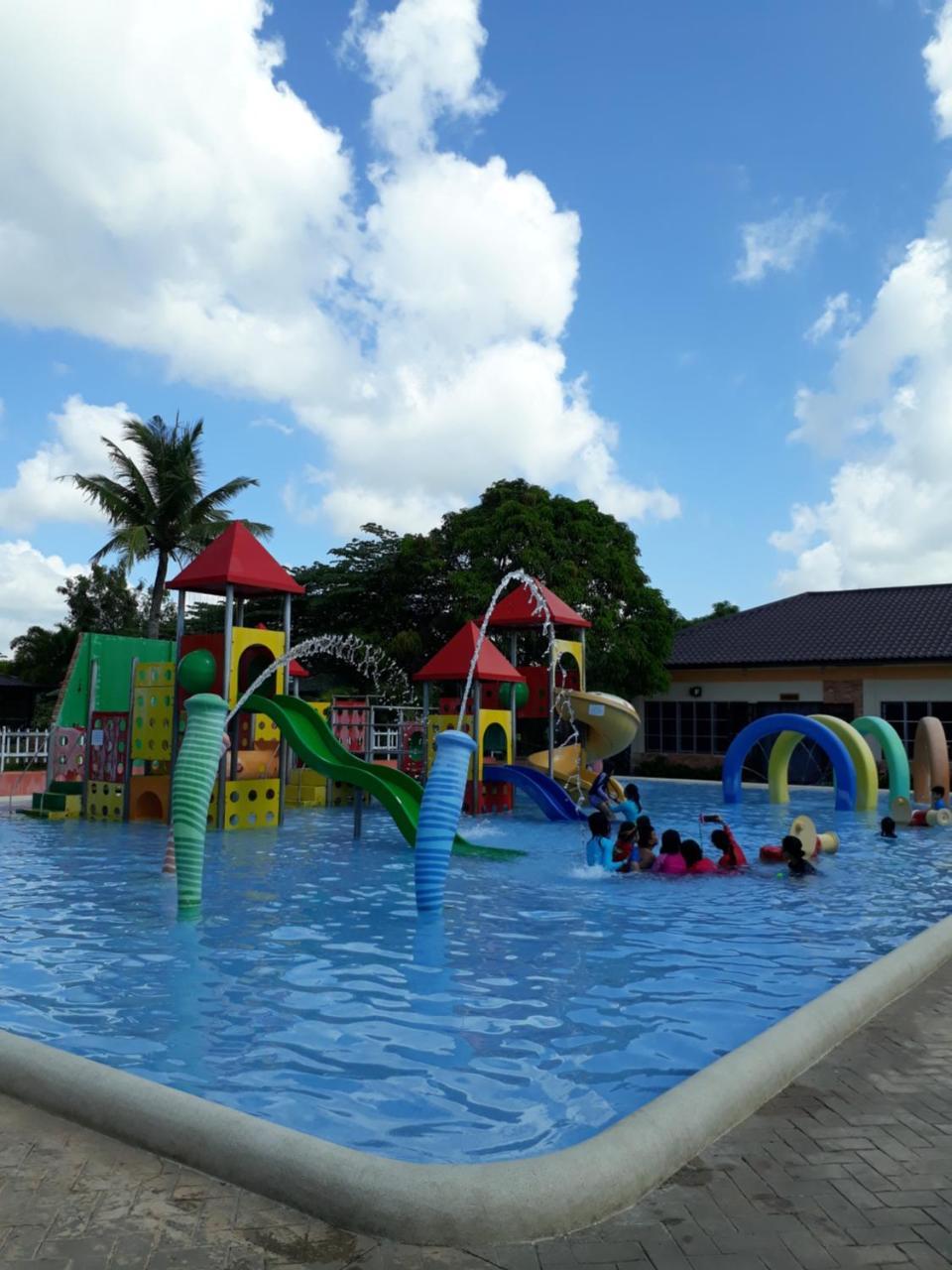 Sea Garden Resort Iloilo Pavia Exterior foto