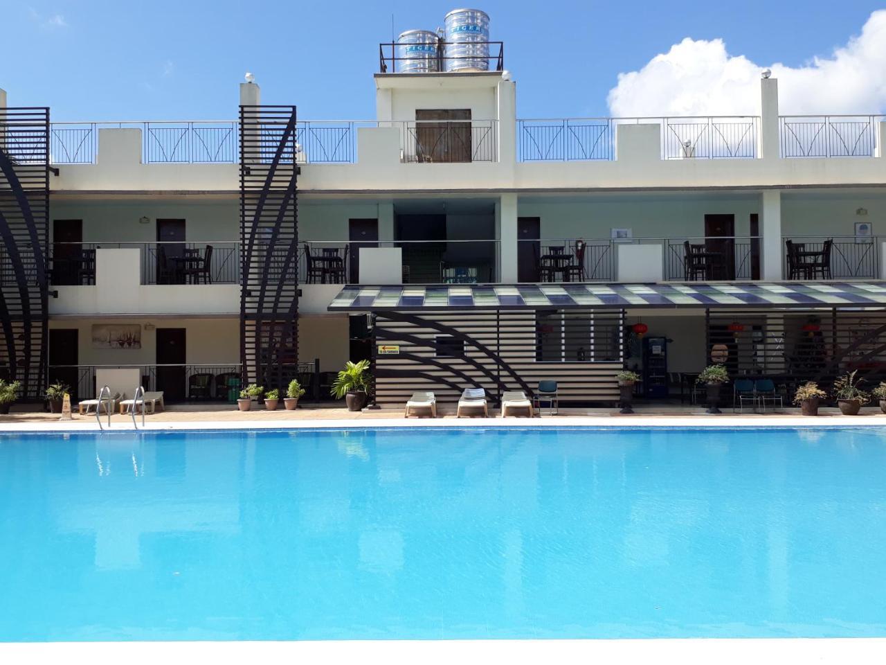 Sea Garden Resort Iloilo Pavia Exterior foto